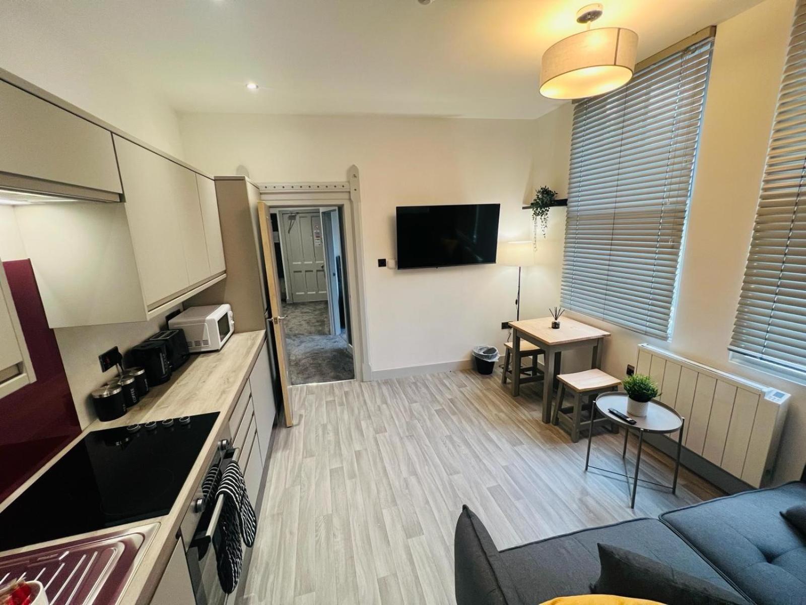 Whiskawaystays - Foregate Street - Apartment 3 Worcester Eksteriør bilde